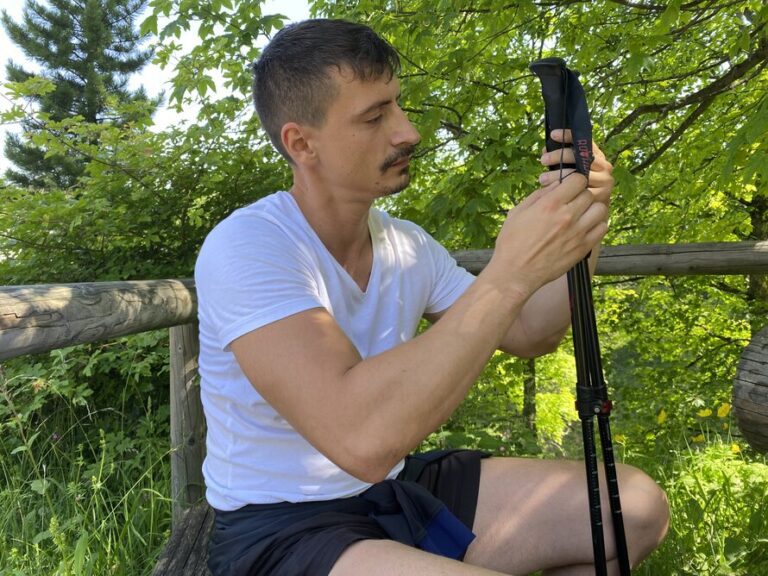 How to Use Trekking Poles Correctly