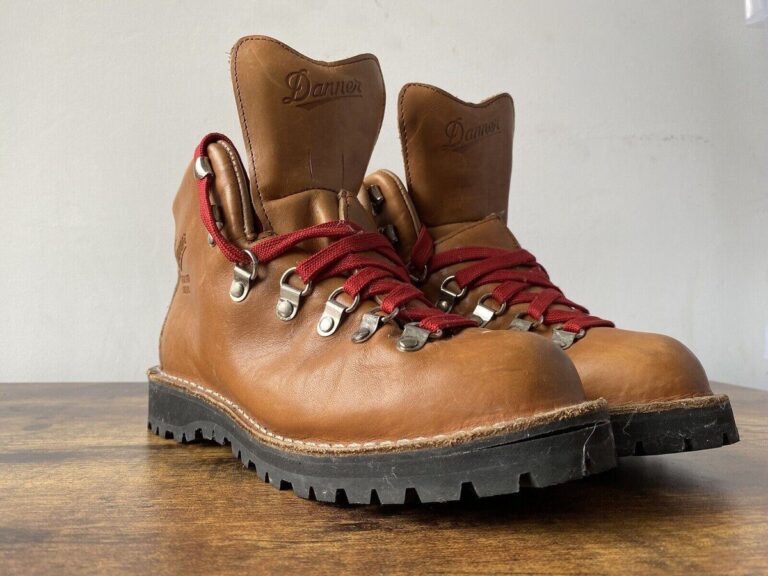 Danner Mountain LT Cascade hiking boots with red laces
