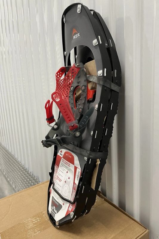 7 Best Snowshoes For Winter Hiking & Mountaineering MSC Lightning Ascend Displayed at testing location
