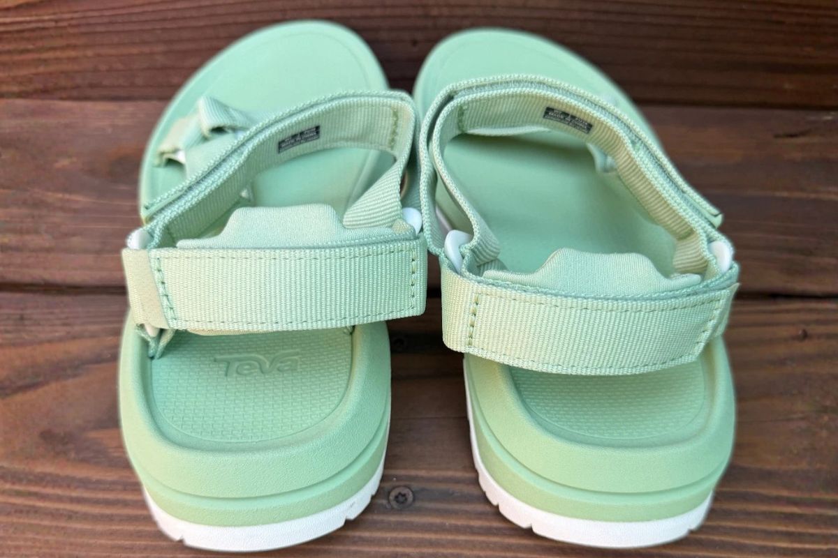 Rear view of the Teva Hurricane XLT3 heel strap and padded ankle support