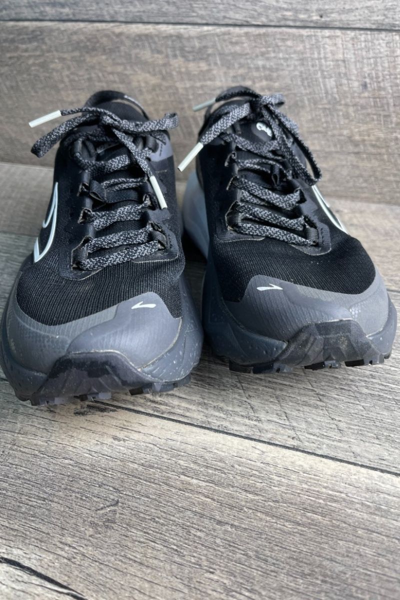 Front view of the Brooks Caldera 8 with light scuffs on the gray TPU toe caps