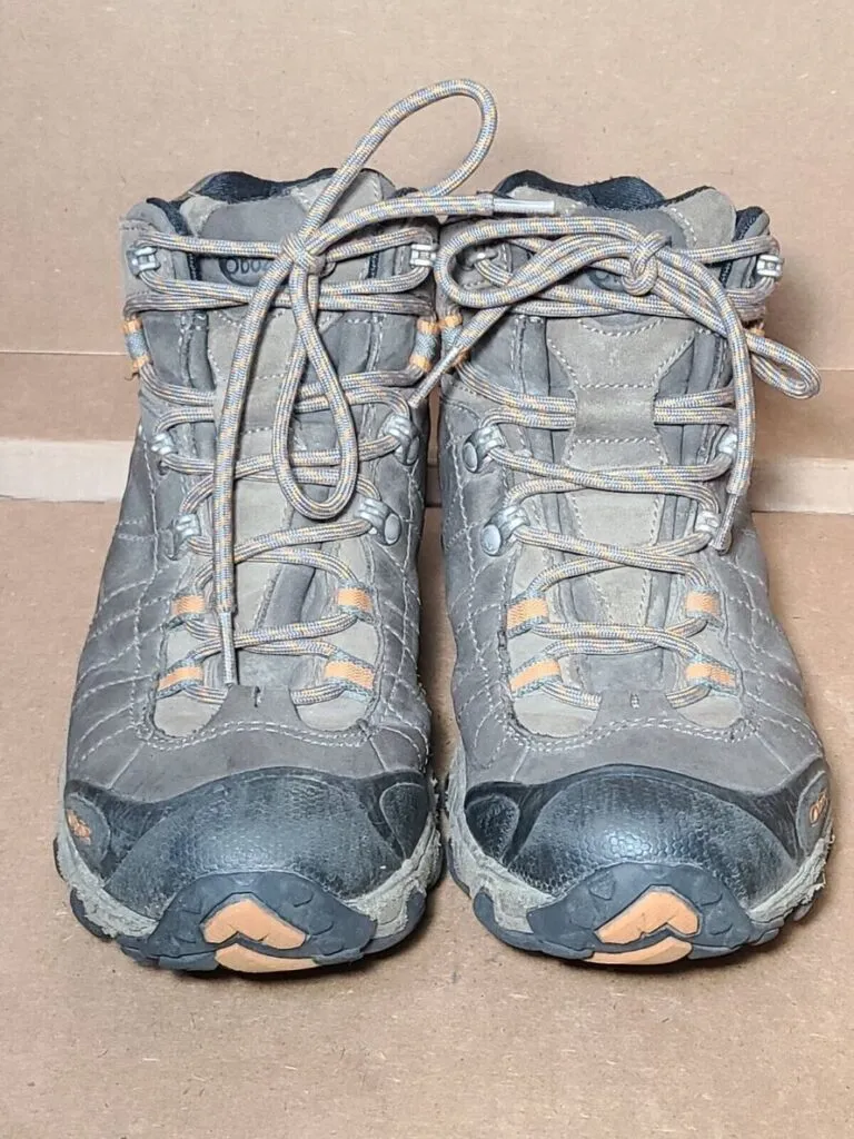 Oboz Bridger Mid B-dry Review (2025 Hiking Boot Test Results) Oboz Bridger Mid B-dry Review (2025 Hiking Boot Test Results)