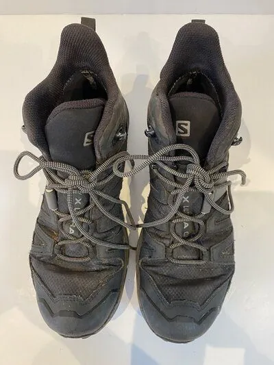 outside material of salomon hiking boots