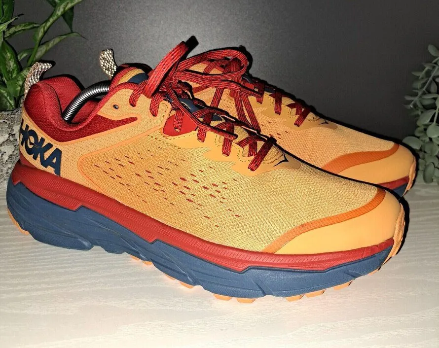 Hoka One One Men's Challenger ATR 6