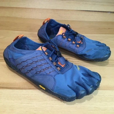 Vibram FiveFingers Trailope Pair Display