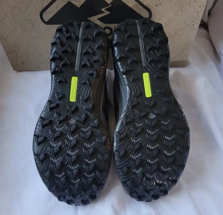 Saucony Peregrine 15 traction